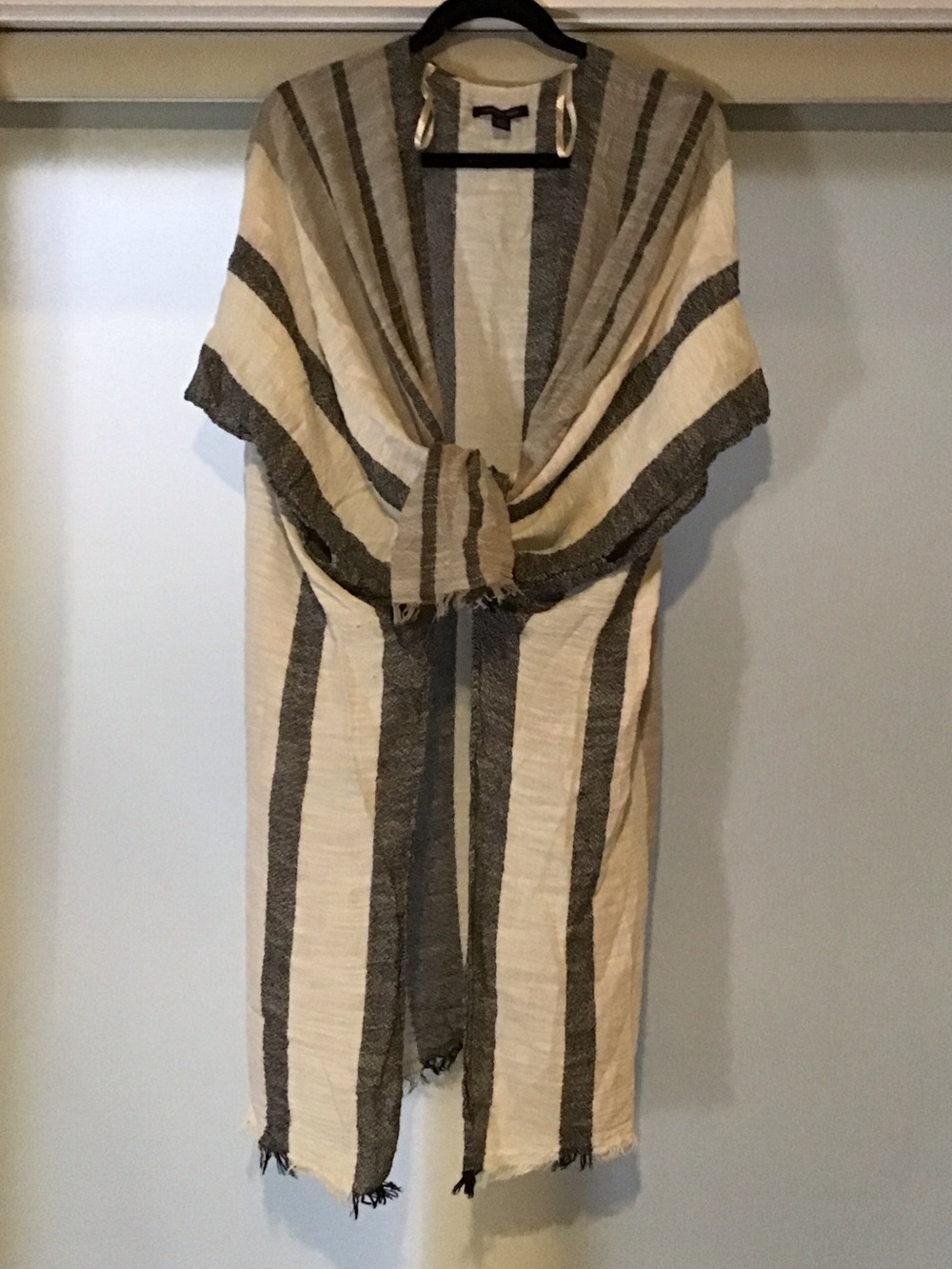 American Eagle O/S Light Shawl Wrap with Sleeves